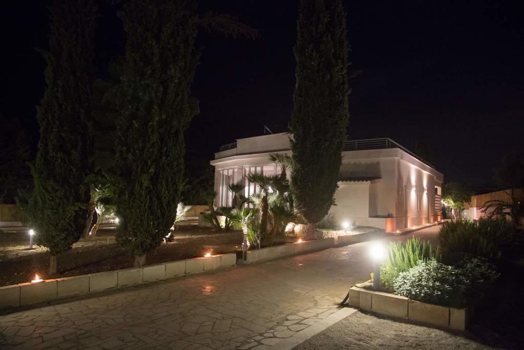Torrelama Room & Breakfast Трани Экстерьер фото